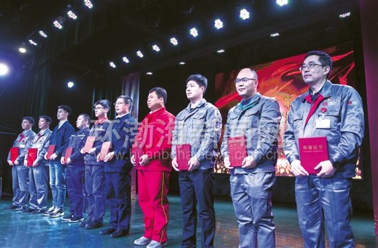 ��ɽ��8�˻��������������� 1�����ߡ�ʱ����ģ��