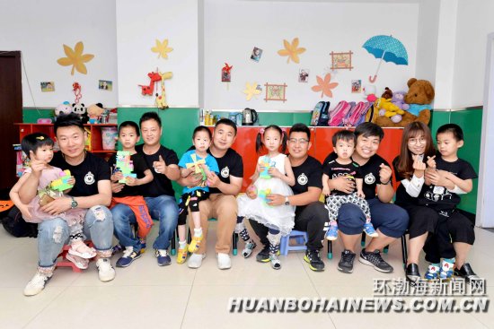 ��ɽ������Ӱ�Ŷӡ���һ���װ��ģ���ͼ��