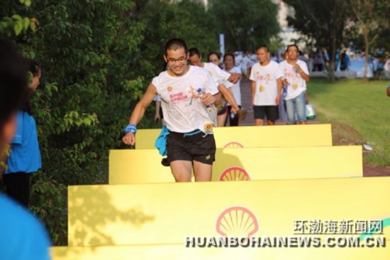 ���ƾٰ����ܻΪ�й�����(��ͼ)