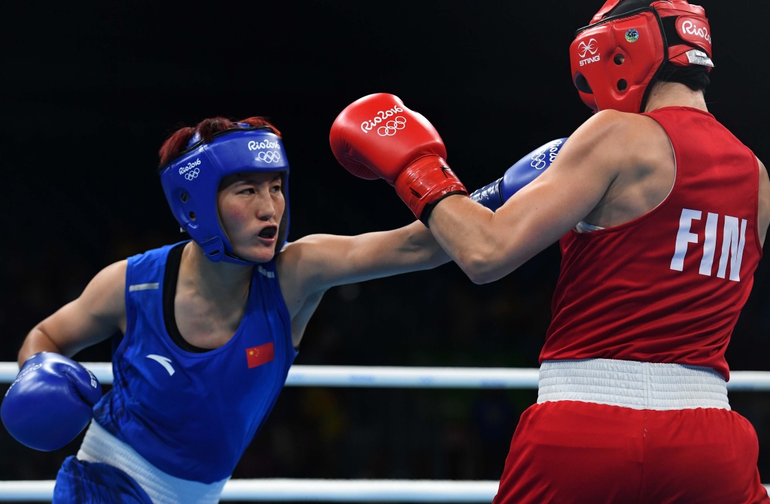 ��ɽŮȭ���������������˾���