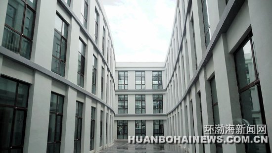 ������ɽѧУ��ɽ�������У��ѧ����ͼ��