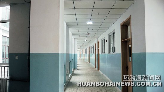 ������ɽѧУ��ɽ�������У��ѧ����ͼ��