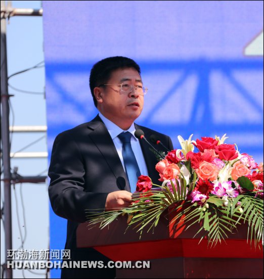 ��ɽ��������ε�ǩԼ15���ص���Ŀ��Ͷ��307��