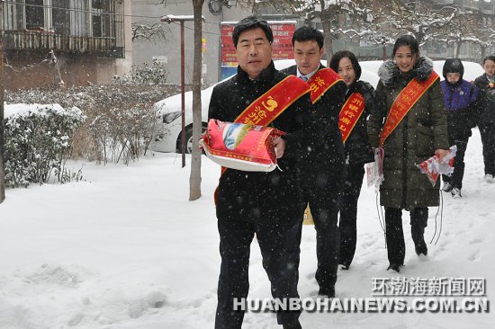 ����������ɽ����Ϊ���Ѽ�ͥѩ������ů