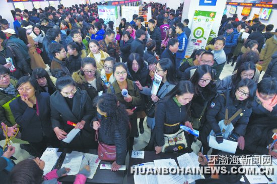 ��ɽ�˲��г���ַ�׳�������Ƹ�᳡���