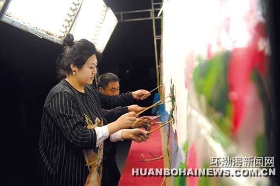 ��ɽ:Ϸ���Ļ���У԰(ͼ)