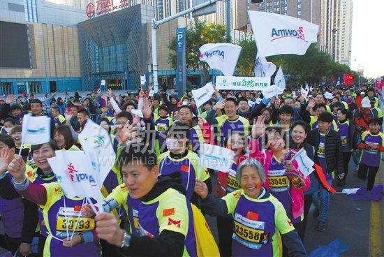 ����Ŧ������������7��28�����ܣ���������ʢ��