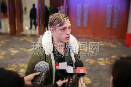 2017��ɽ������Ʒ������ƴ�����Ļ 3����Ʒ��һ�Ƚ�